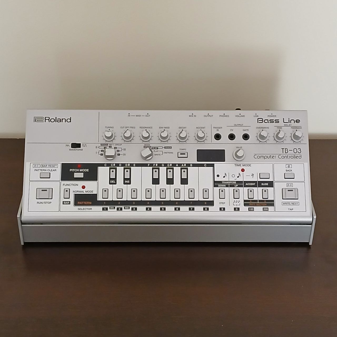 синтезатор Roland TB-03 photo 4