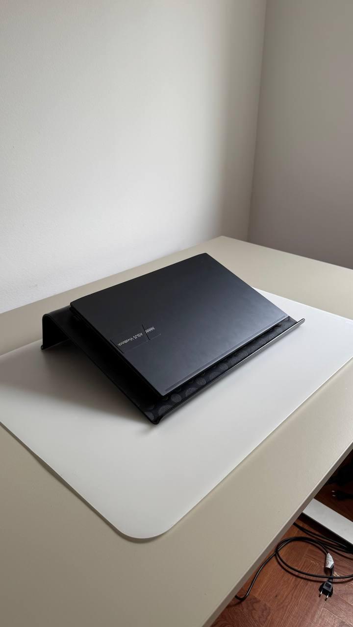 IKEA BRÄDA laptop stand photo 2