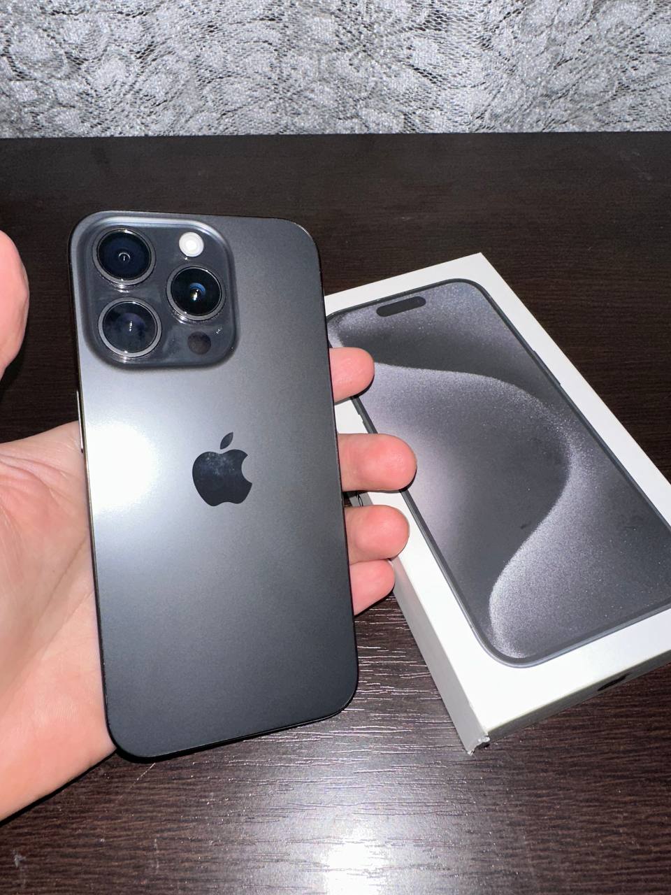 iPhone 15 pro Black Titanium 128 gb photo 3