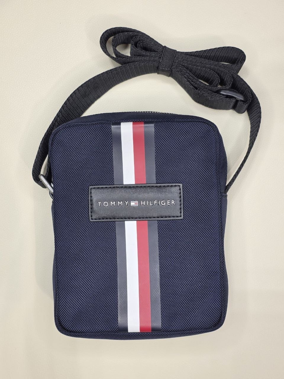 сумка Tommy Hilfiger