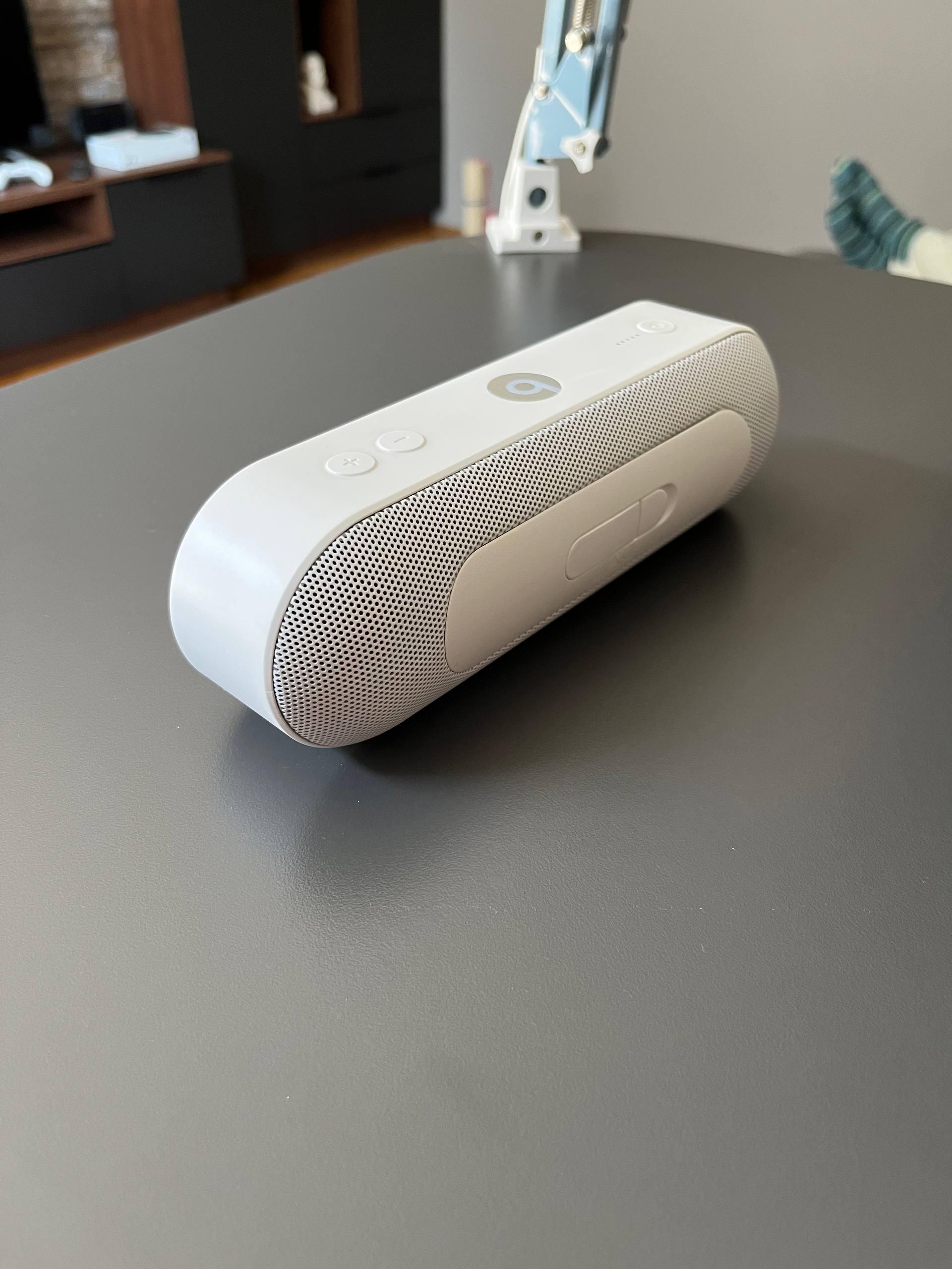 Prenosiva Bluetooth zvučnik Beats Pill Plus photo 3