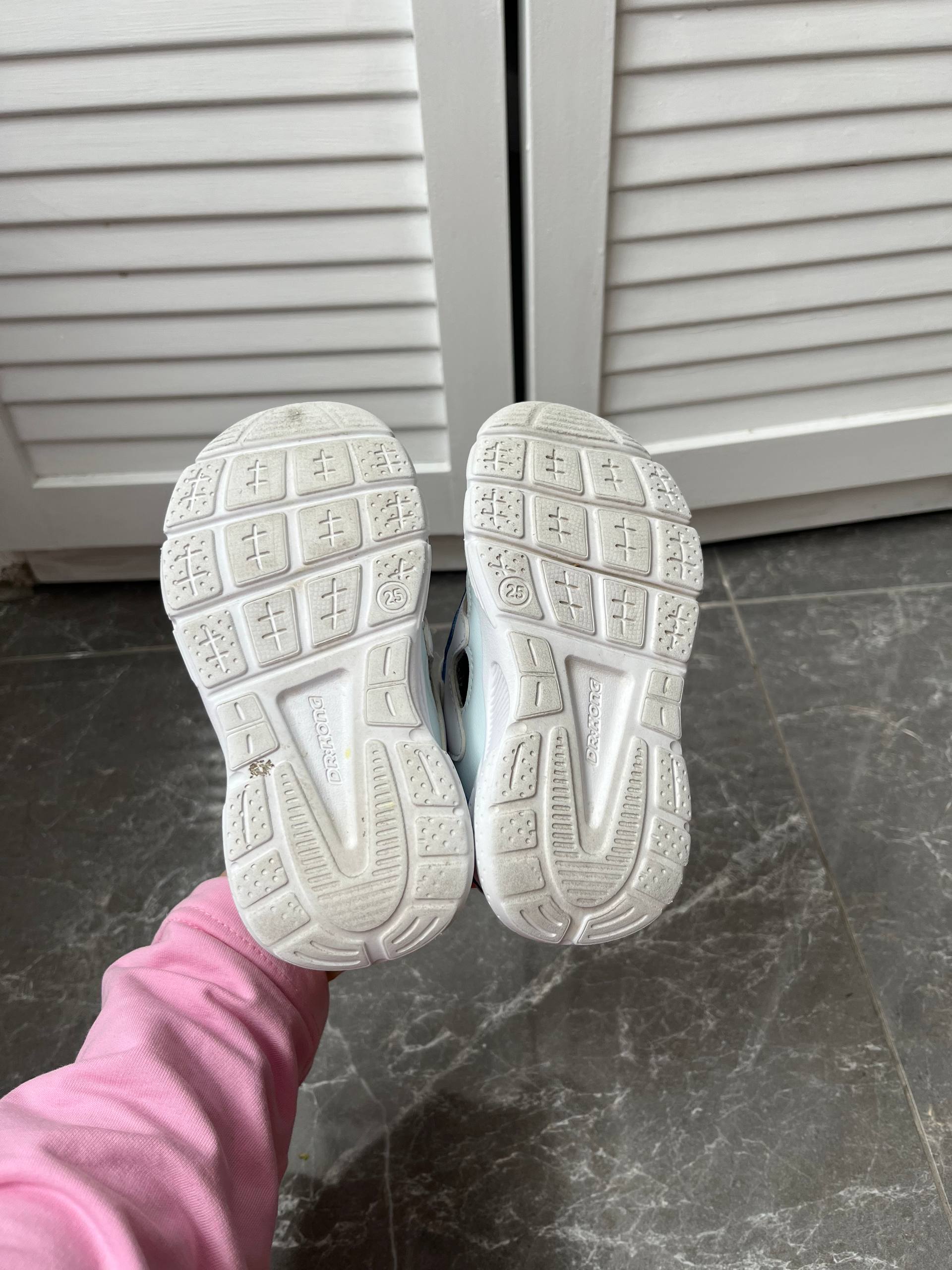 dr.kong sneakers photo 3