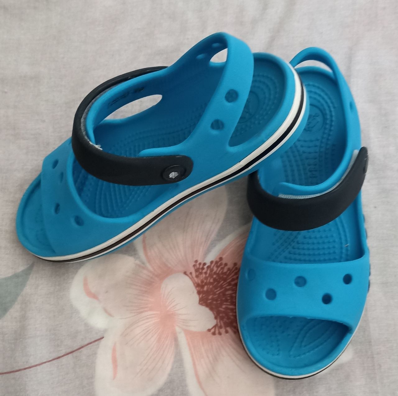 Сандали Crocs