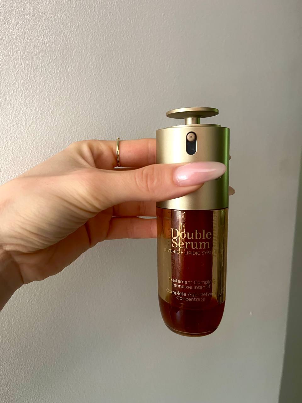 Clarins dvostruki serum