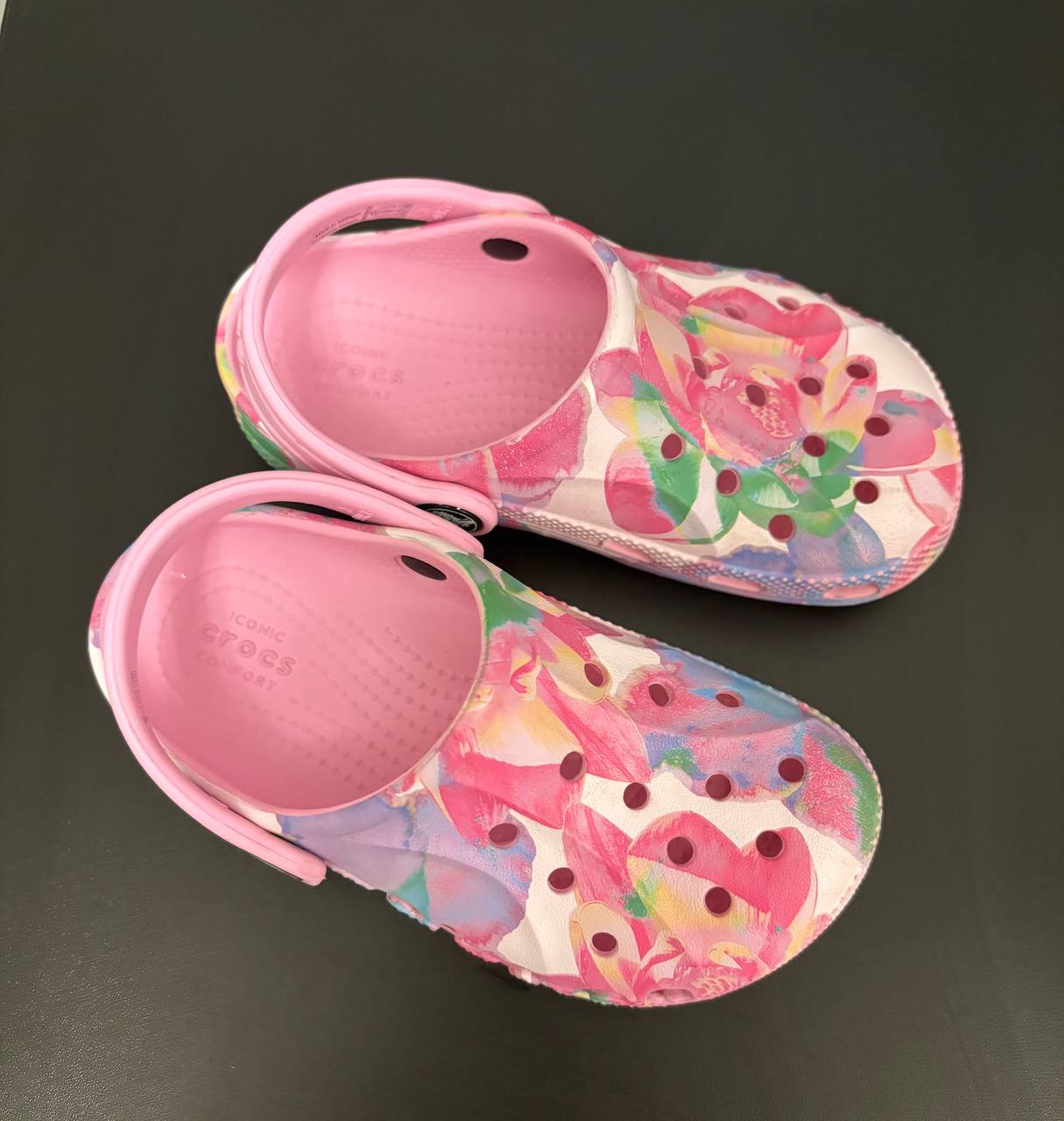 Crocs photo 2