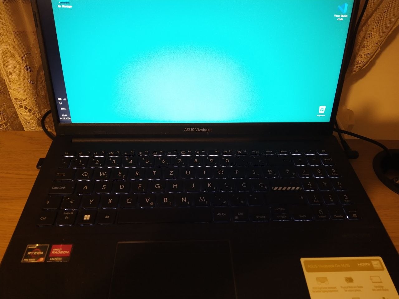 Laptop Asus Vivobook E1504FA