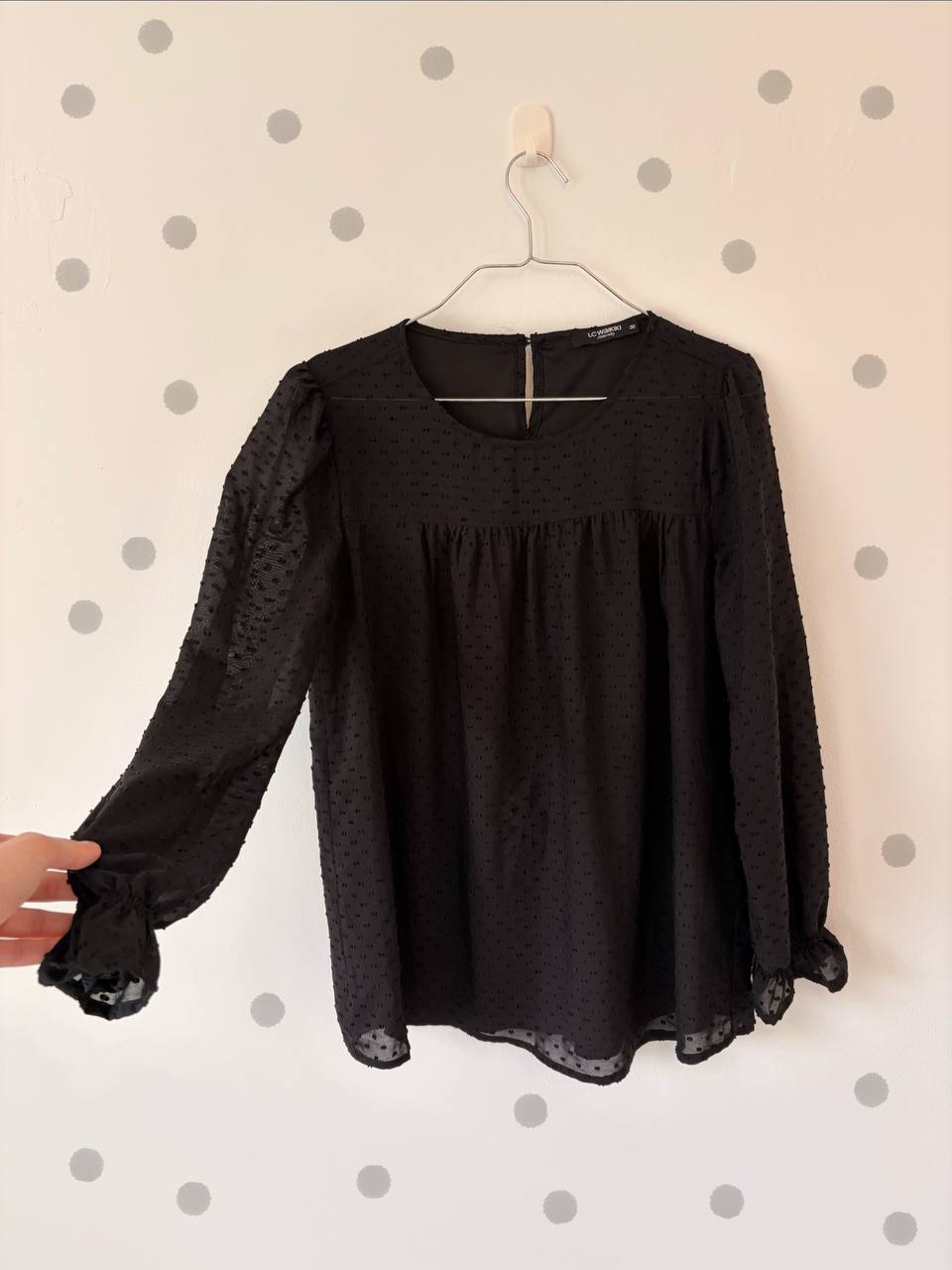 Women's clothing photo 5