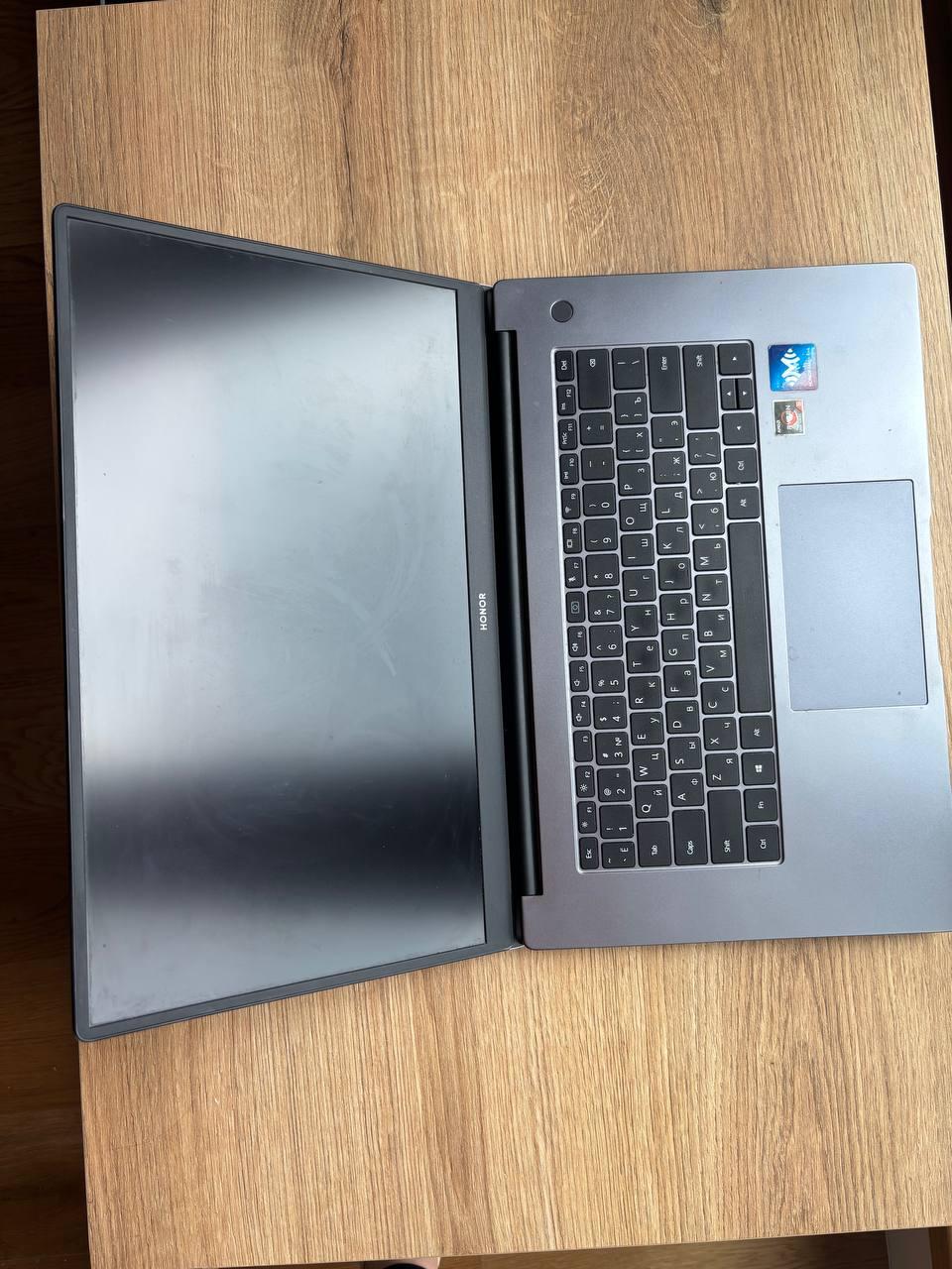 HONOR MagicBook 15 Laptop