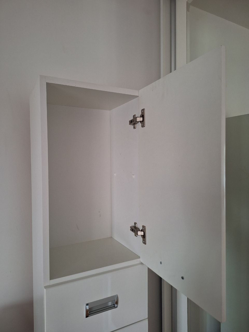 Висок гардеробу за бању photo 2