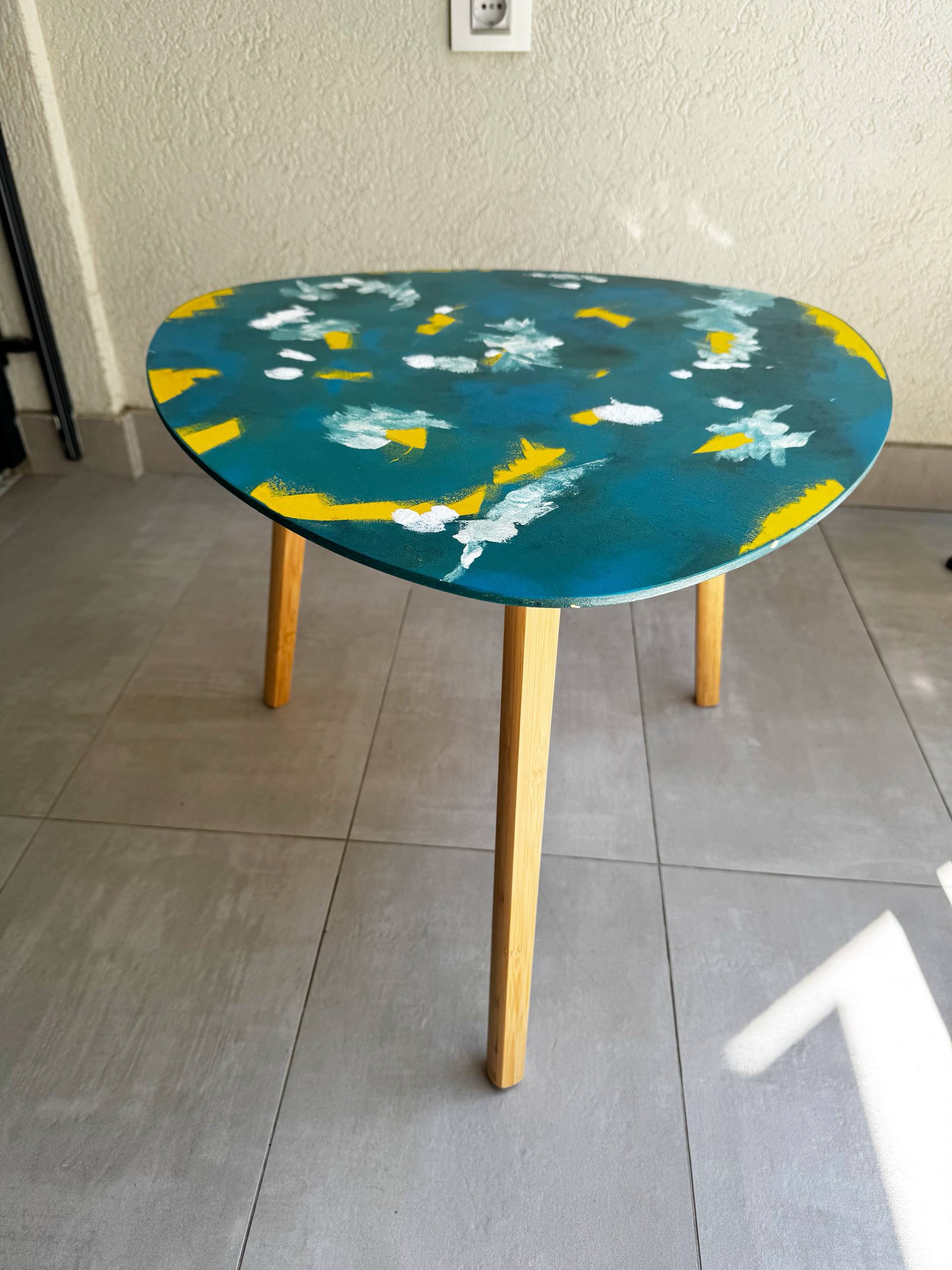 Coffee table photo 2