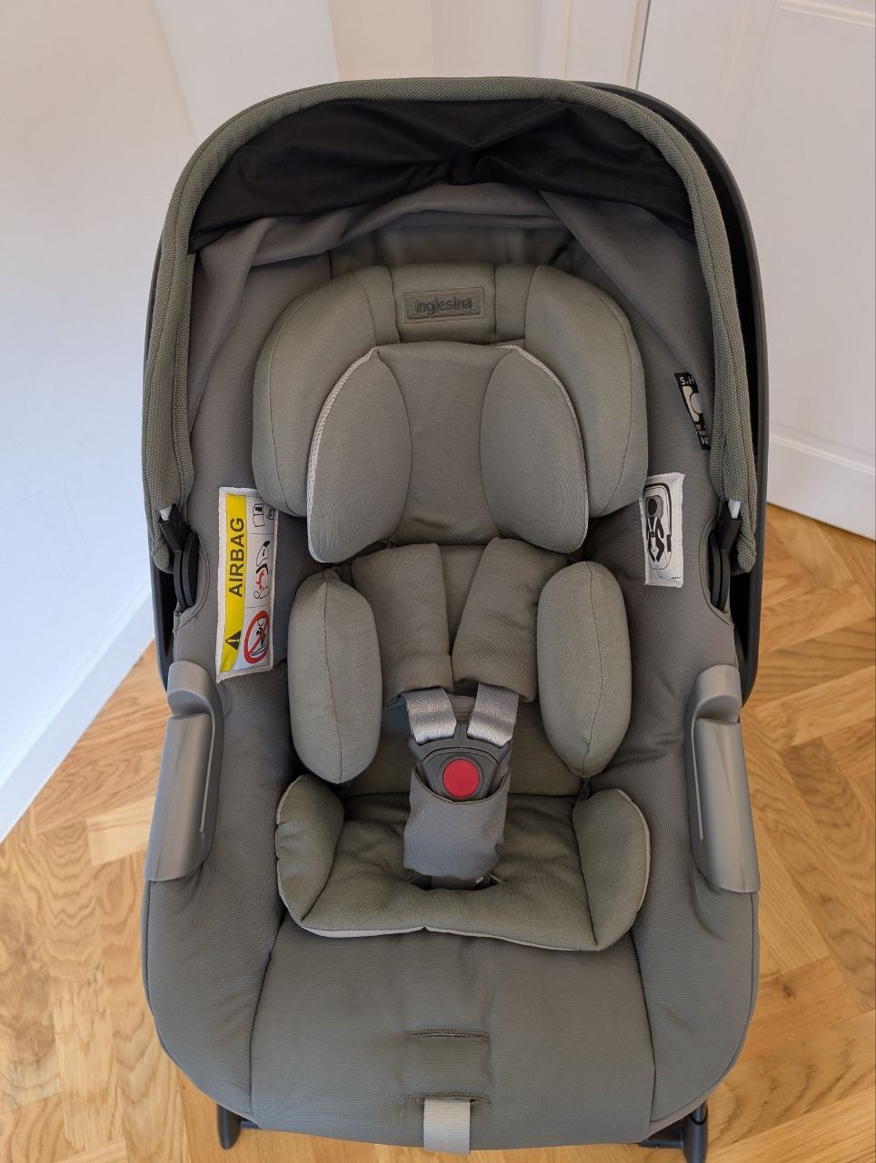 Inglesina Darwin i-size car seat photo 4