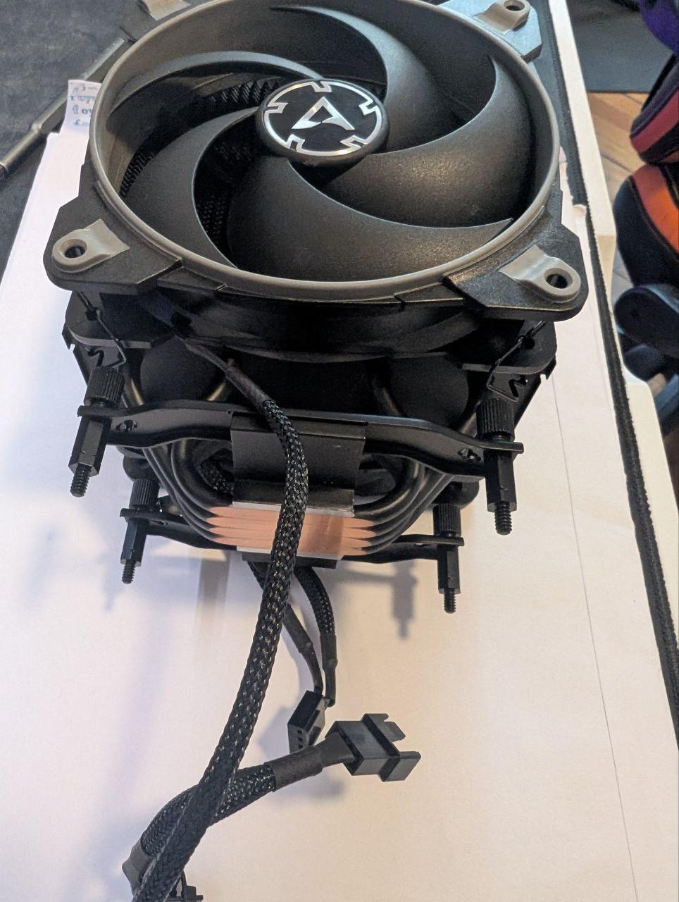 Arctic Freezer 34 eSports DUO cooler