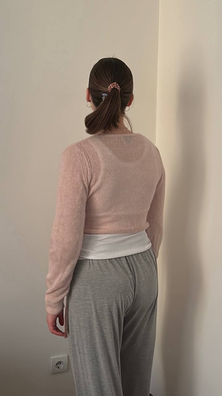 Sweater photo 3