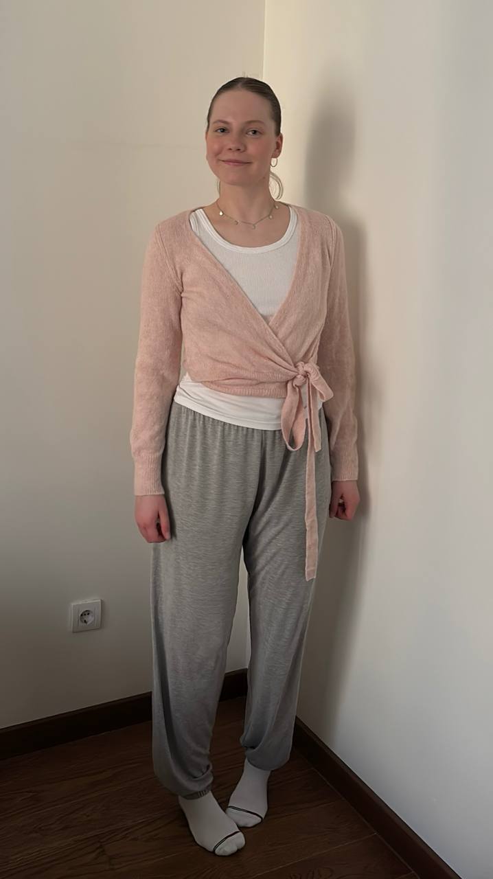 Sweater photo 4