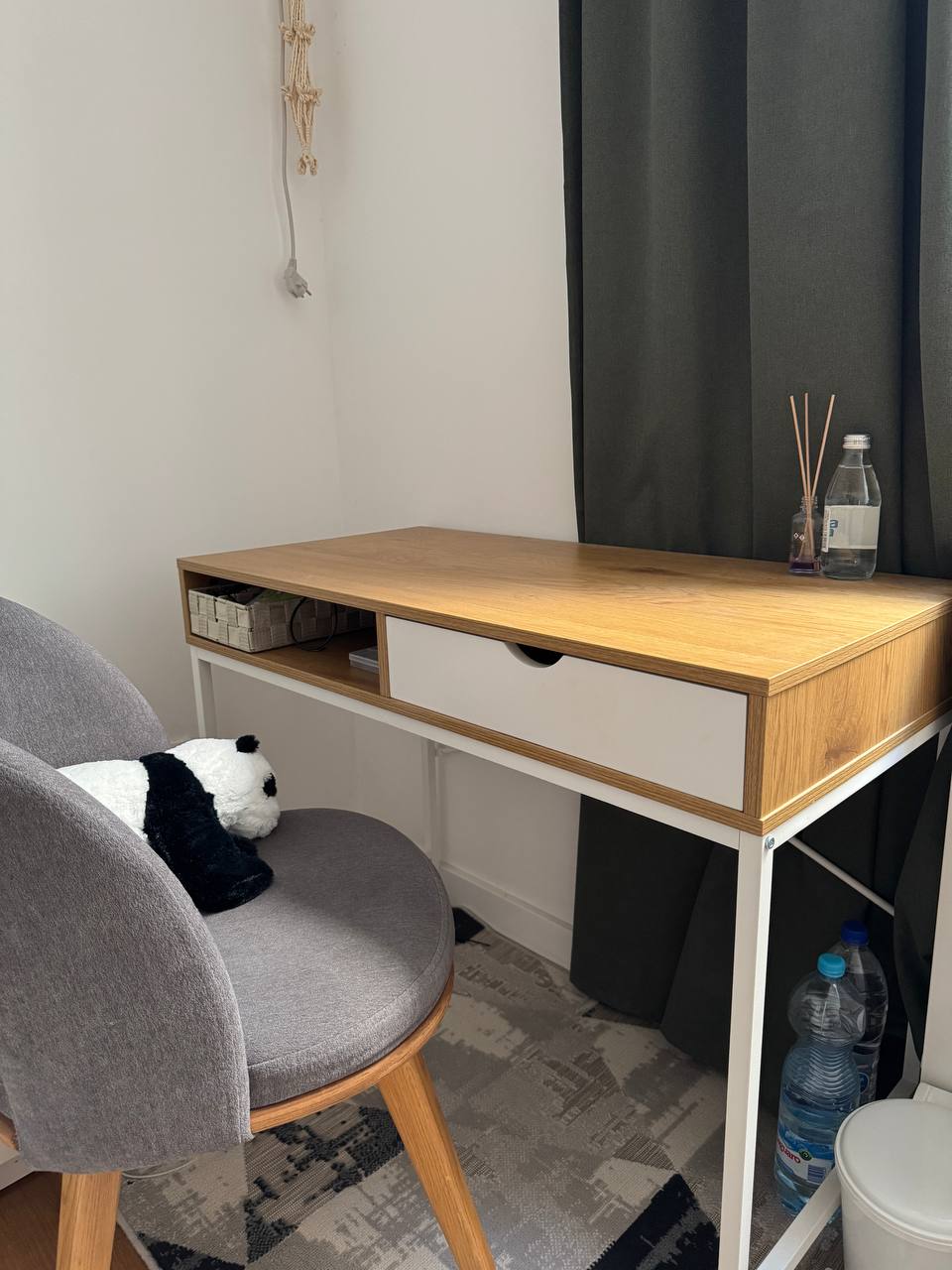 TRAPPEDAL desk (Jysk)