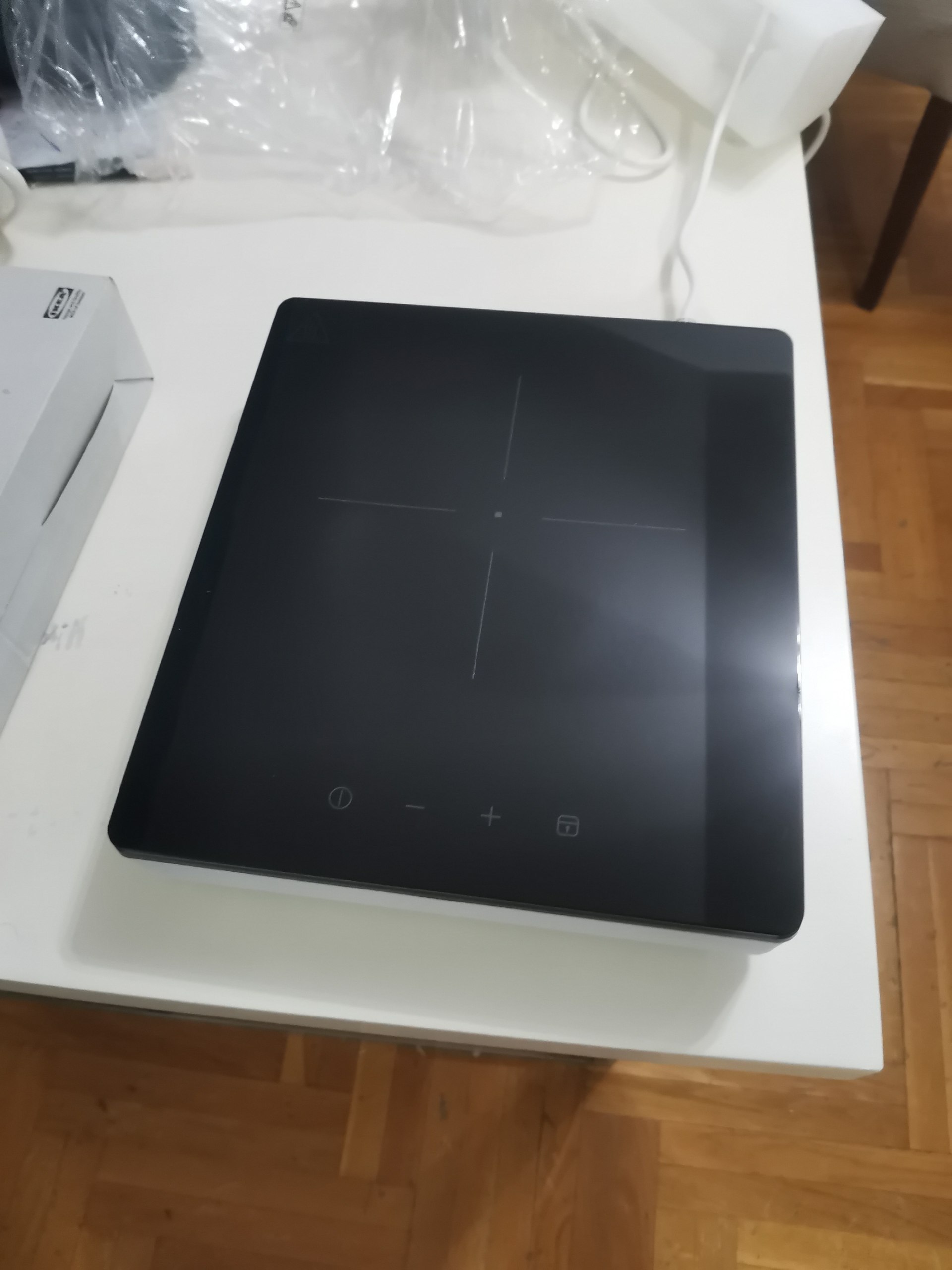 Indukciona ploča IKEA
