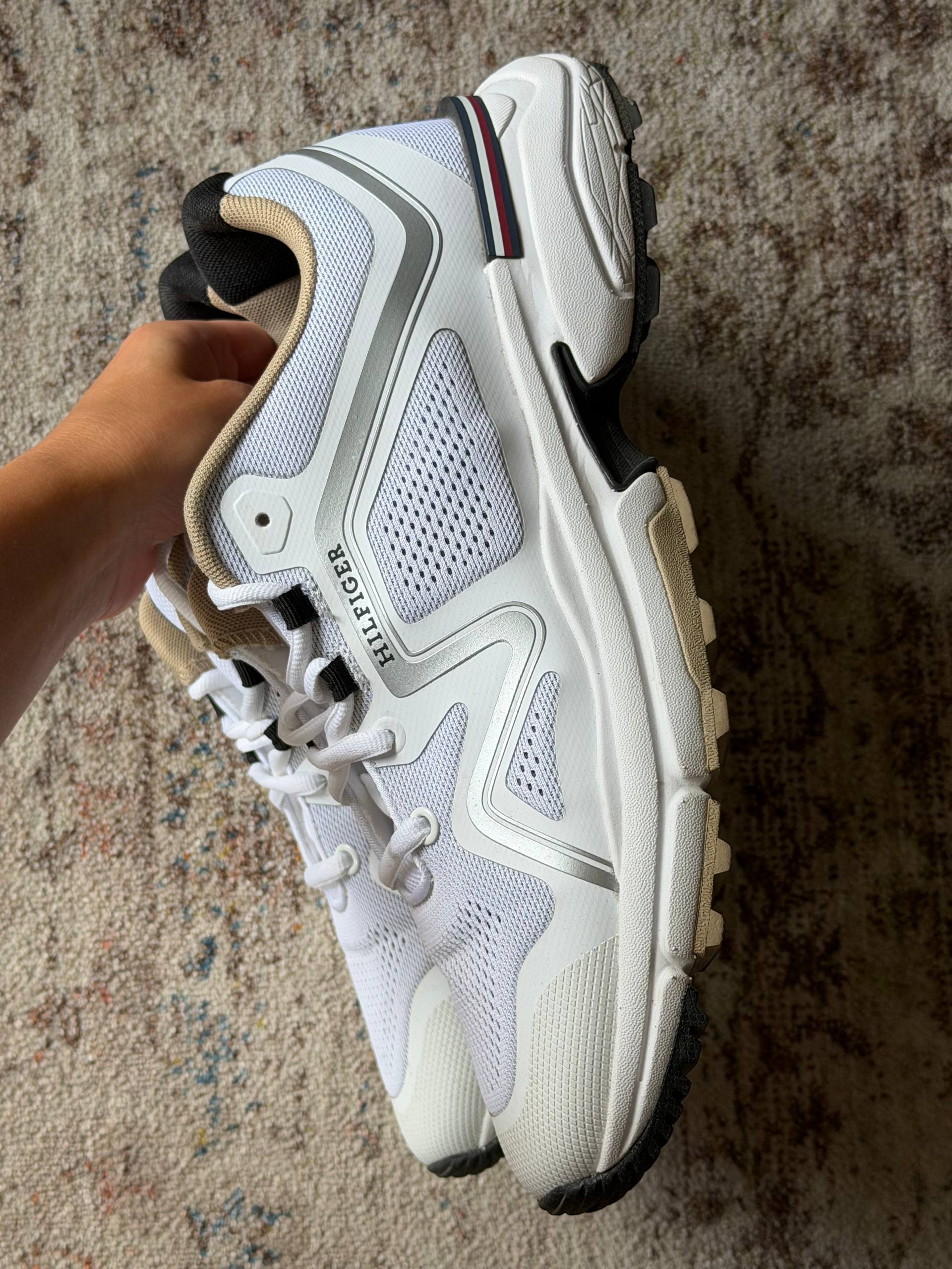 Tommy Hilfiger sneakers photo 3
