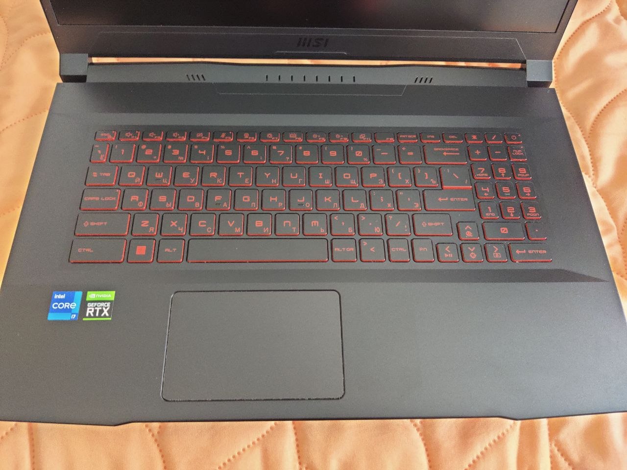 MSI Katana GF76 11UC photo 2