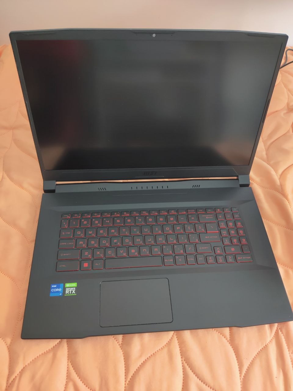 MSI Katana GF76 11UC photo 3