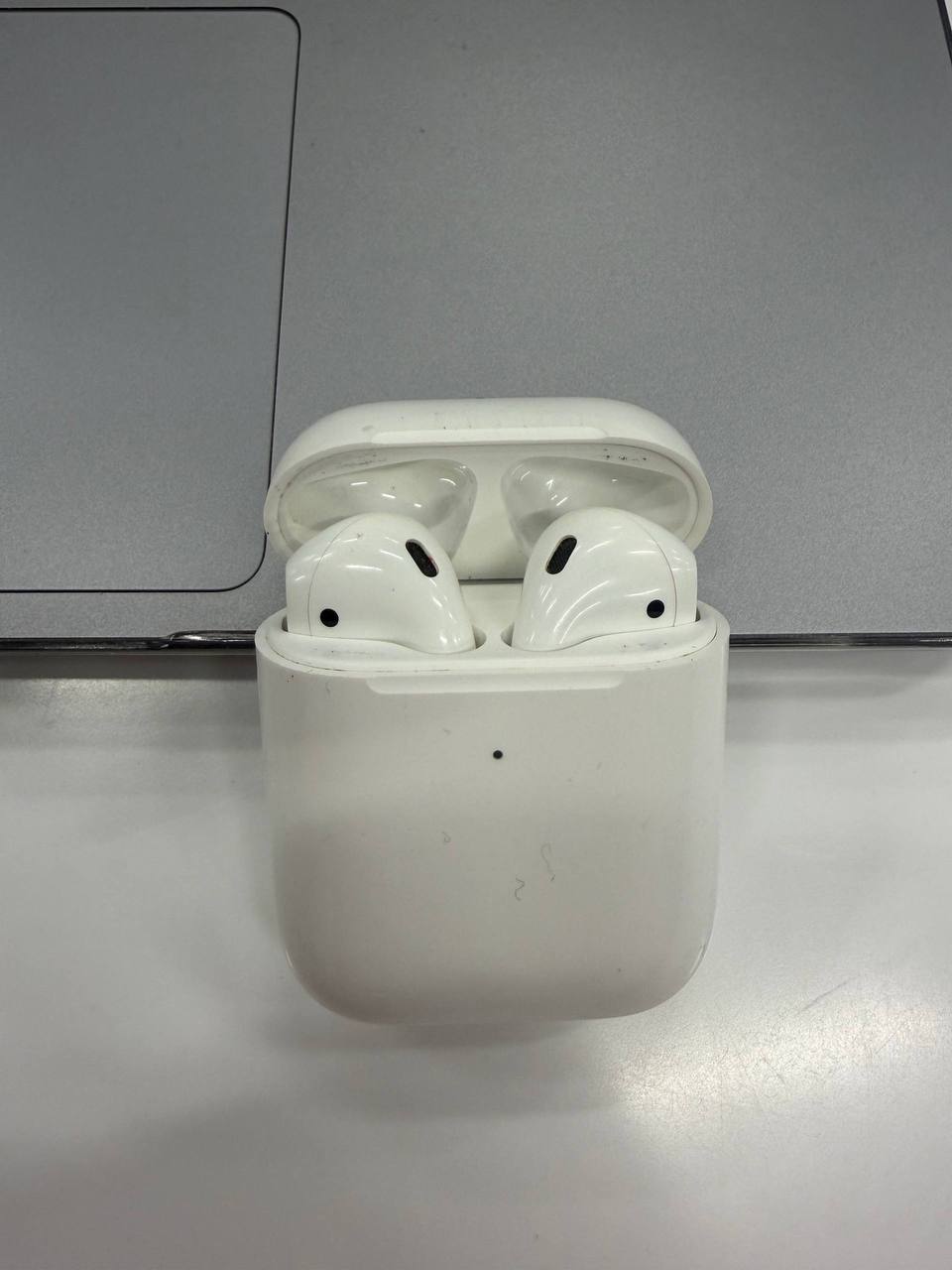 Airpods 1