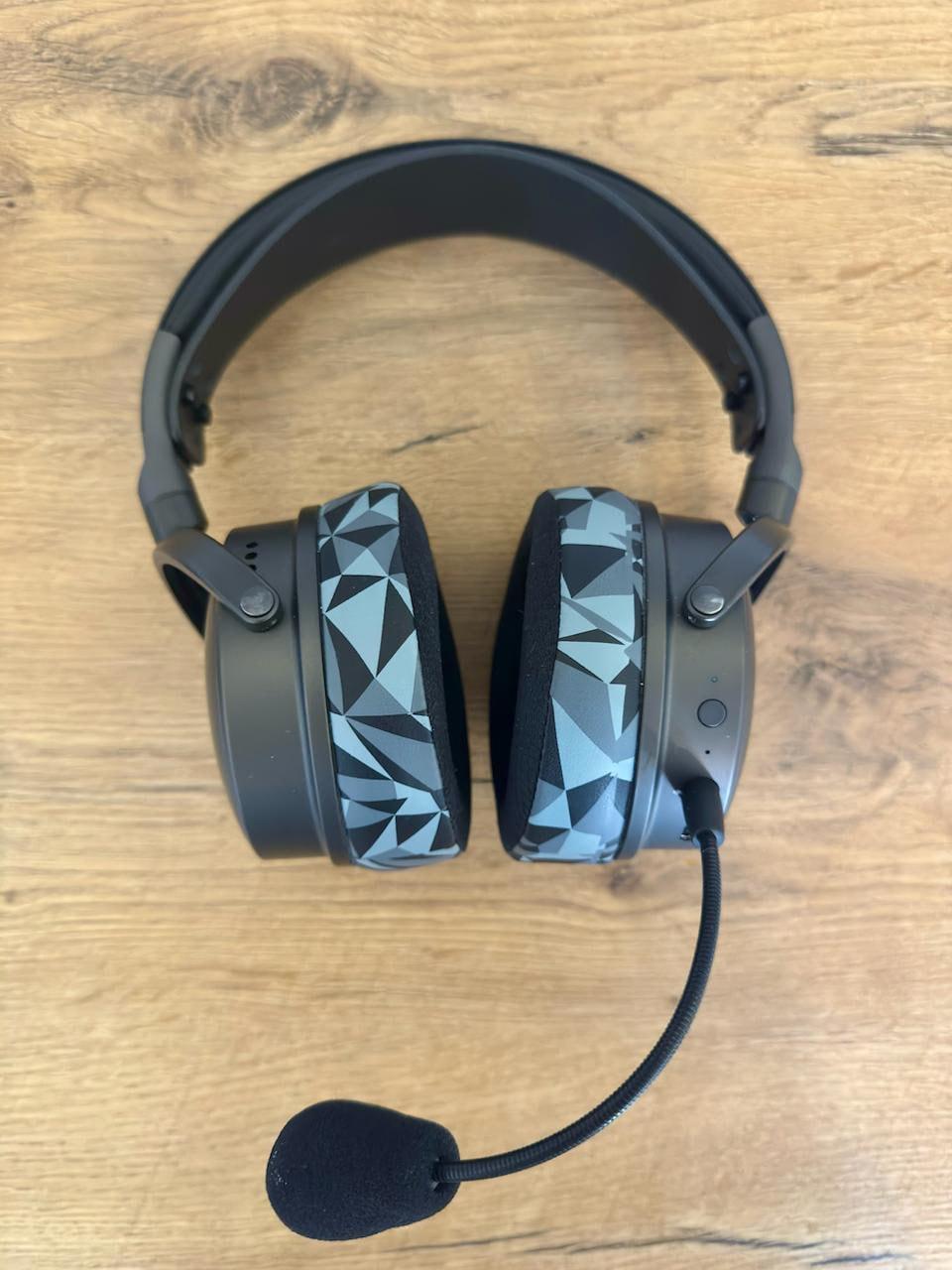 Audeze Maxwell 1. Генерација Слушалица