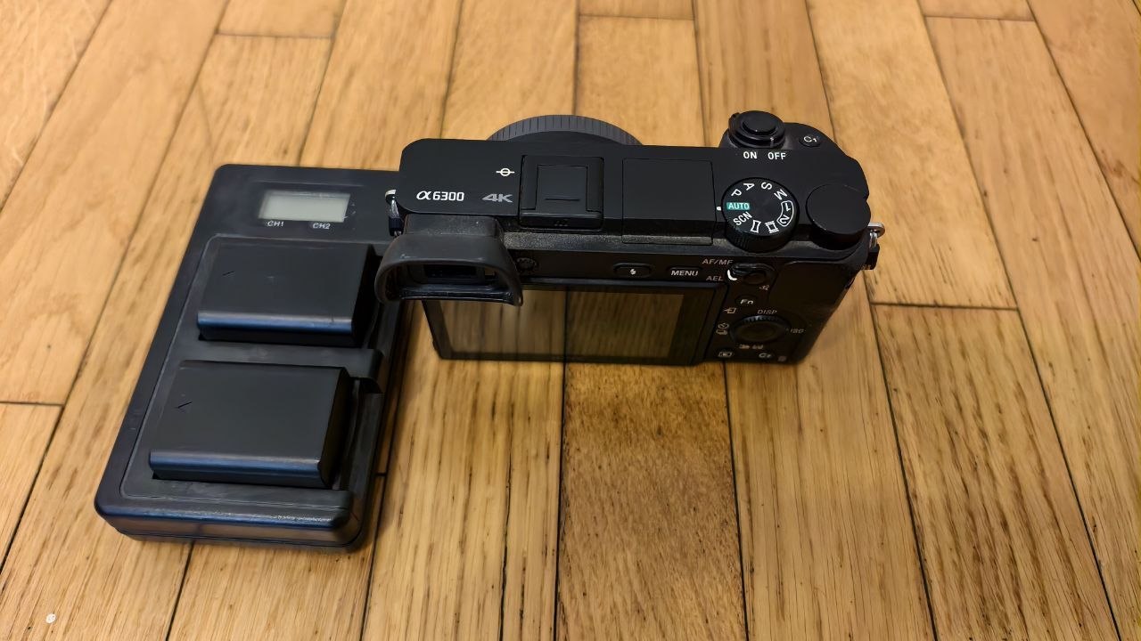Фотоаппарат Sony A6300 photo 3