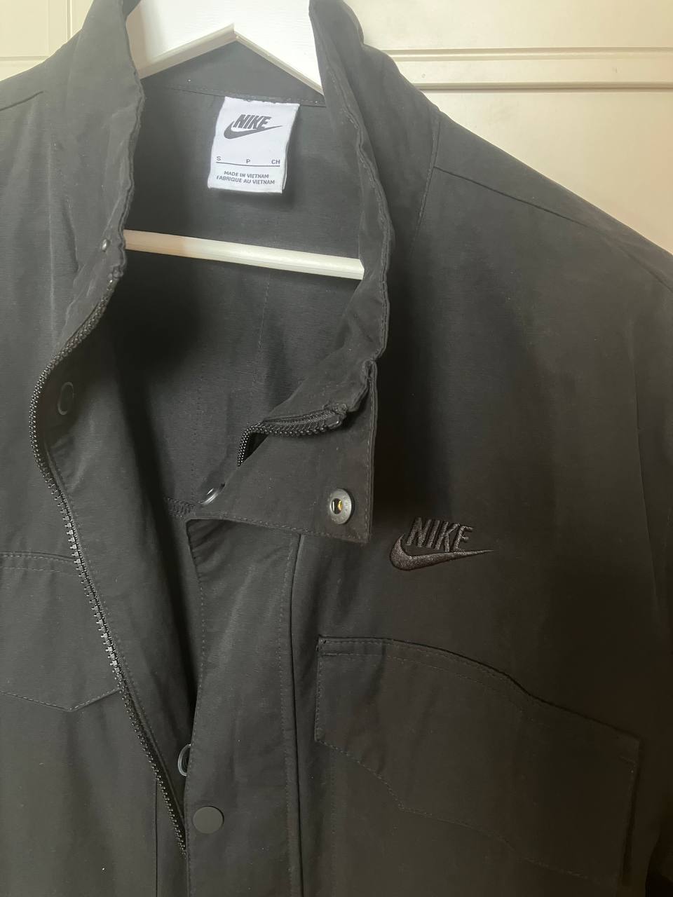 Nike jacket photo 2