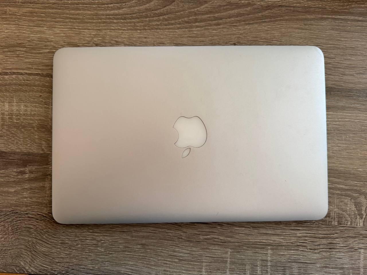 MacBook Air 11 инча (Рани 2015) photo 4