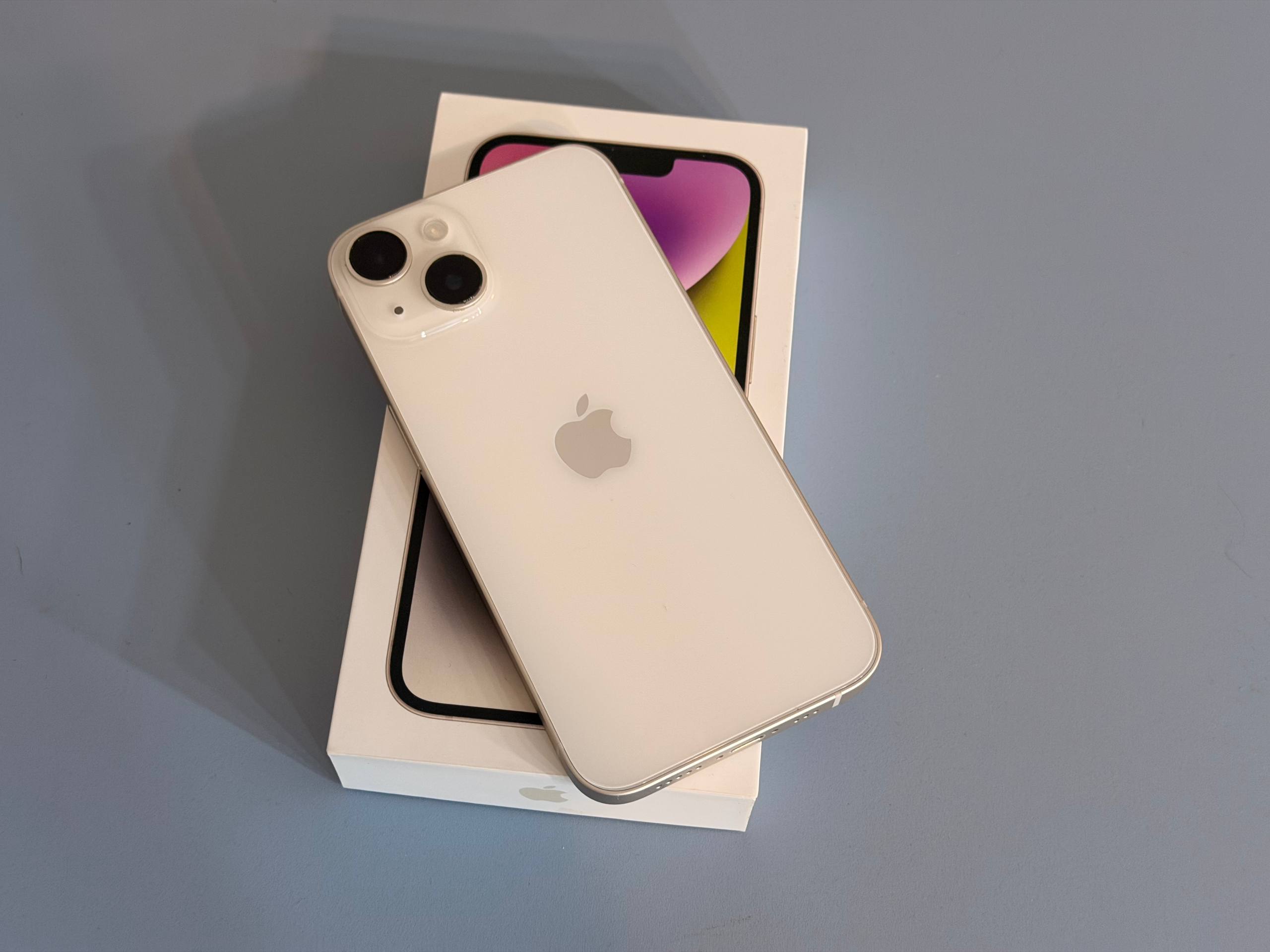 iPhone 14 128 GB photo 2