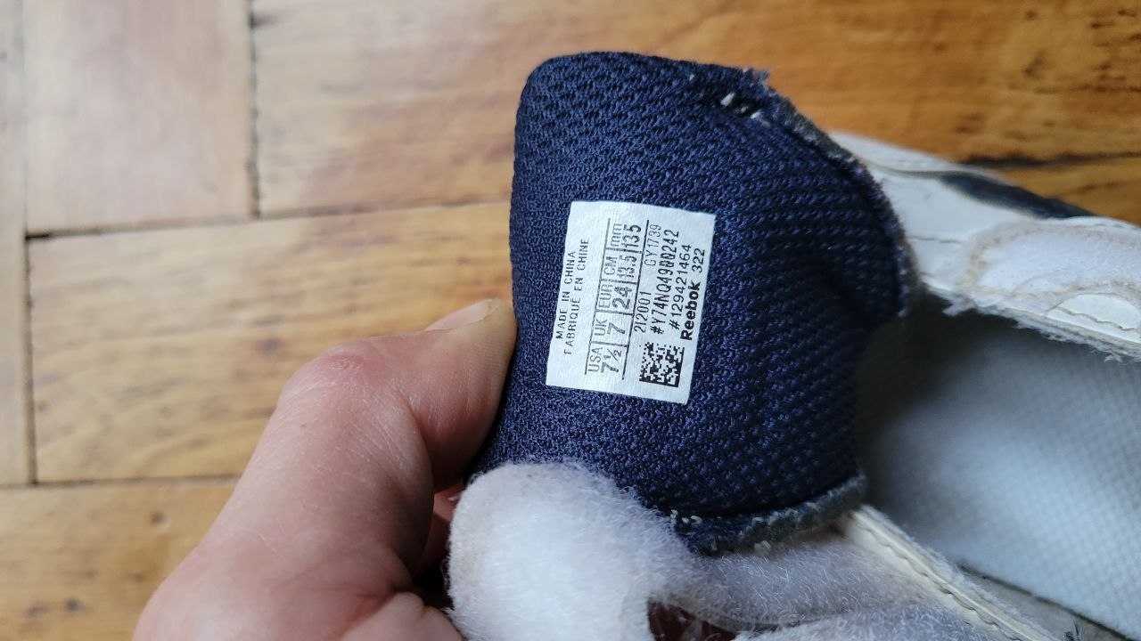 Reebok sneakers photo 2