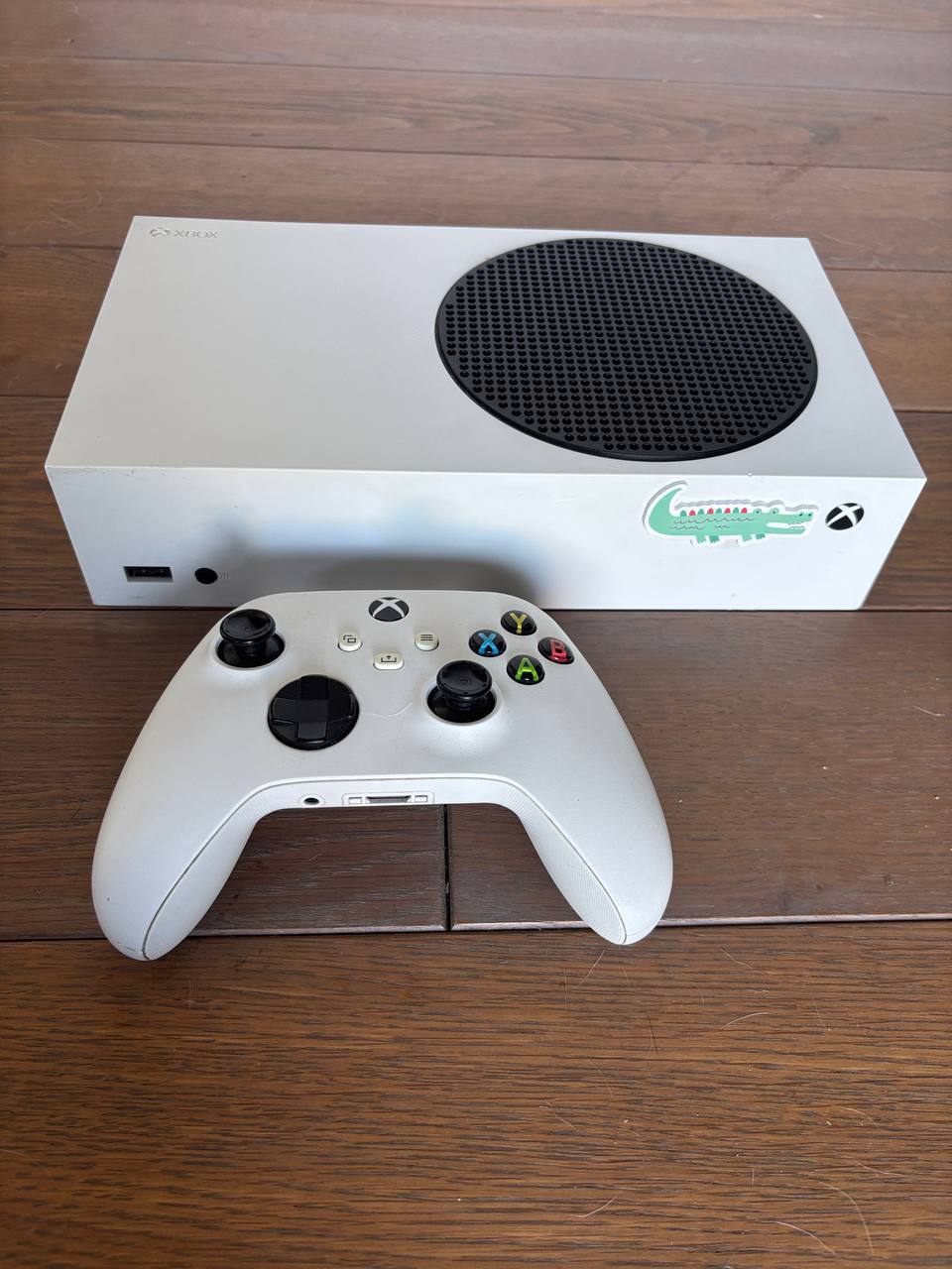 Xbox Series S photo 2