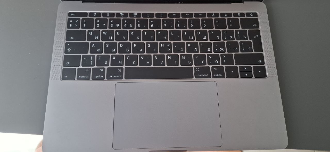 MacBook Pro 13 photo 3