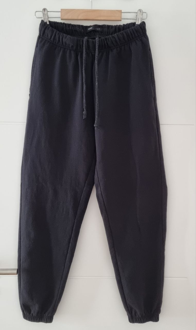 Hoodie and pants from sinsay photo 3