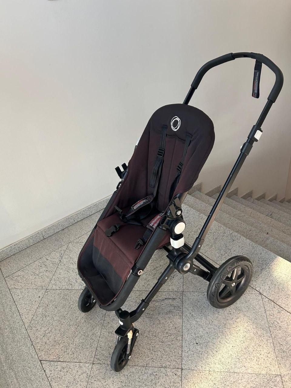 Šetacica Bugaboo i automobilska seda Maxi Cosi Pebble perlica