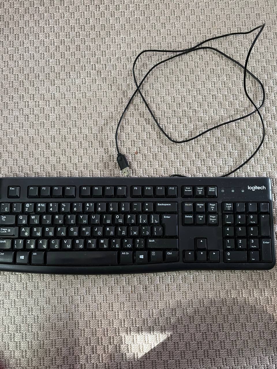 Клавиатура Logitech с RU раскладкой