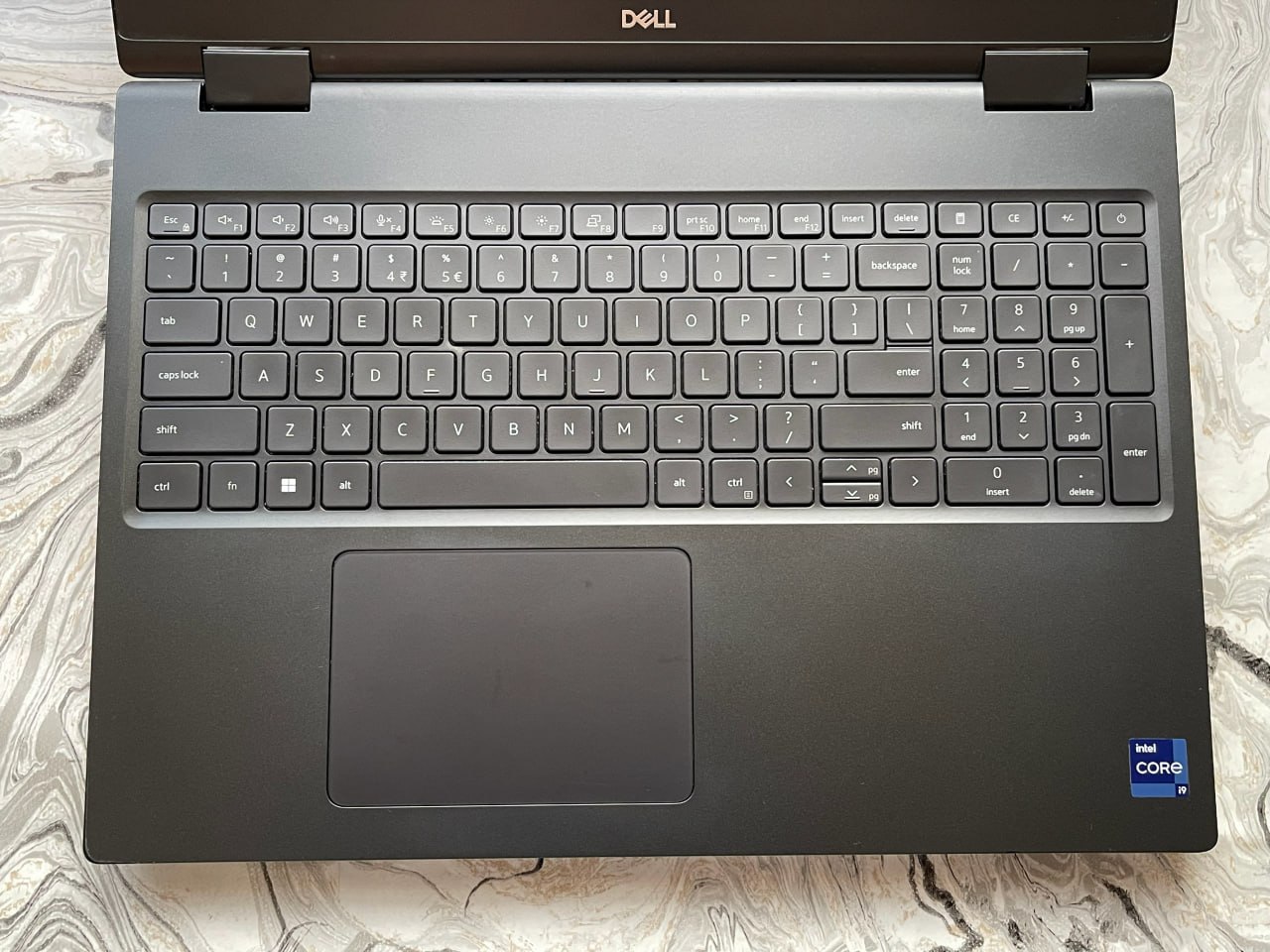 Dell Precision 7670 Workstation photo 2