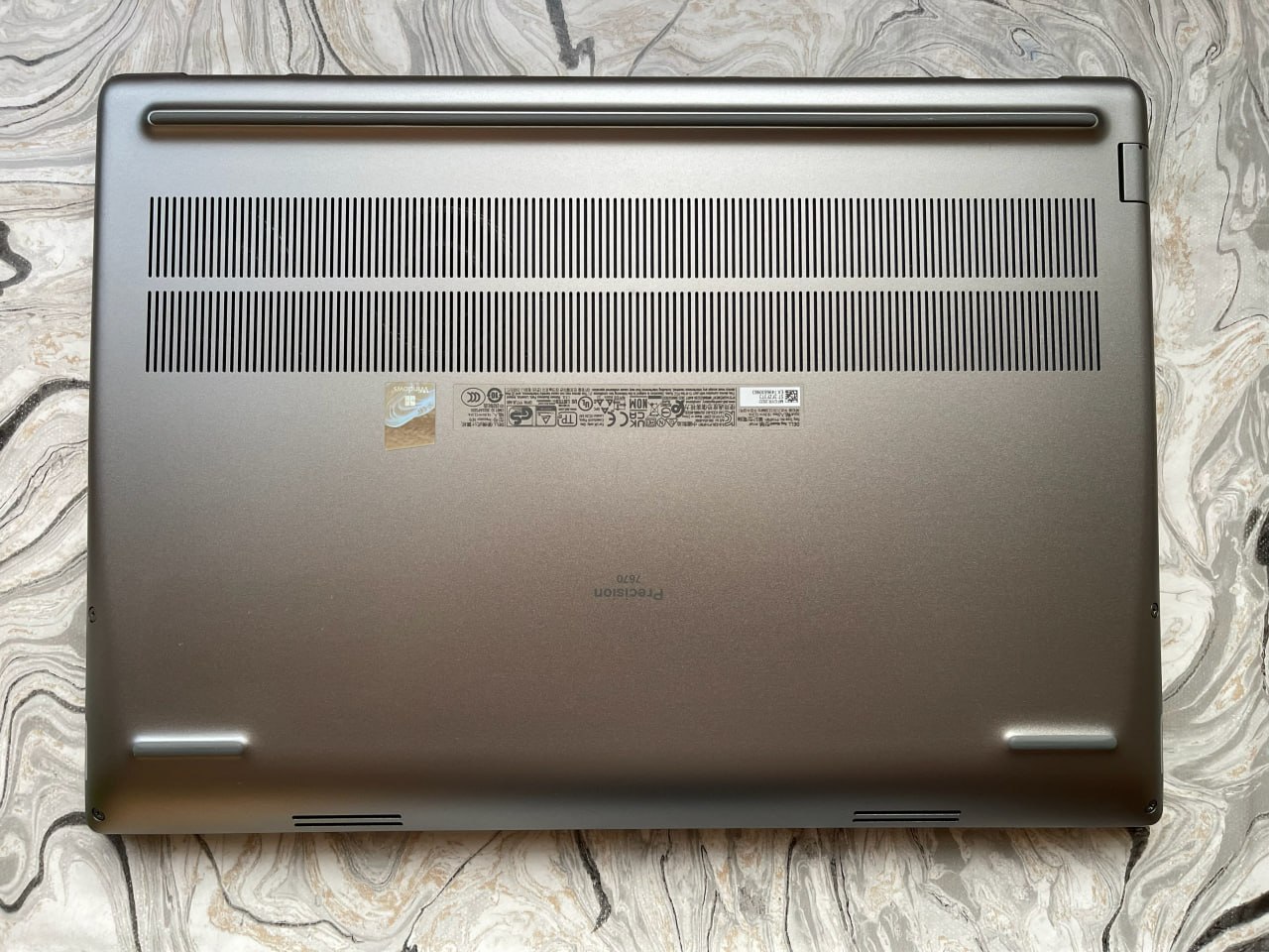 Dell Precision 7670 Workstation photo 4