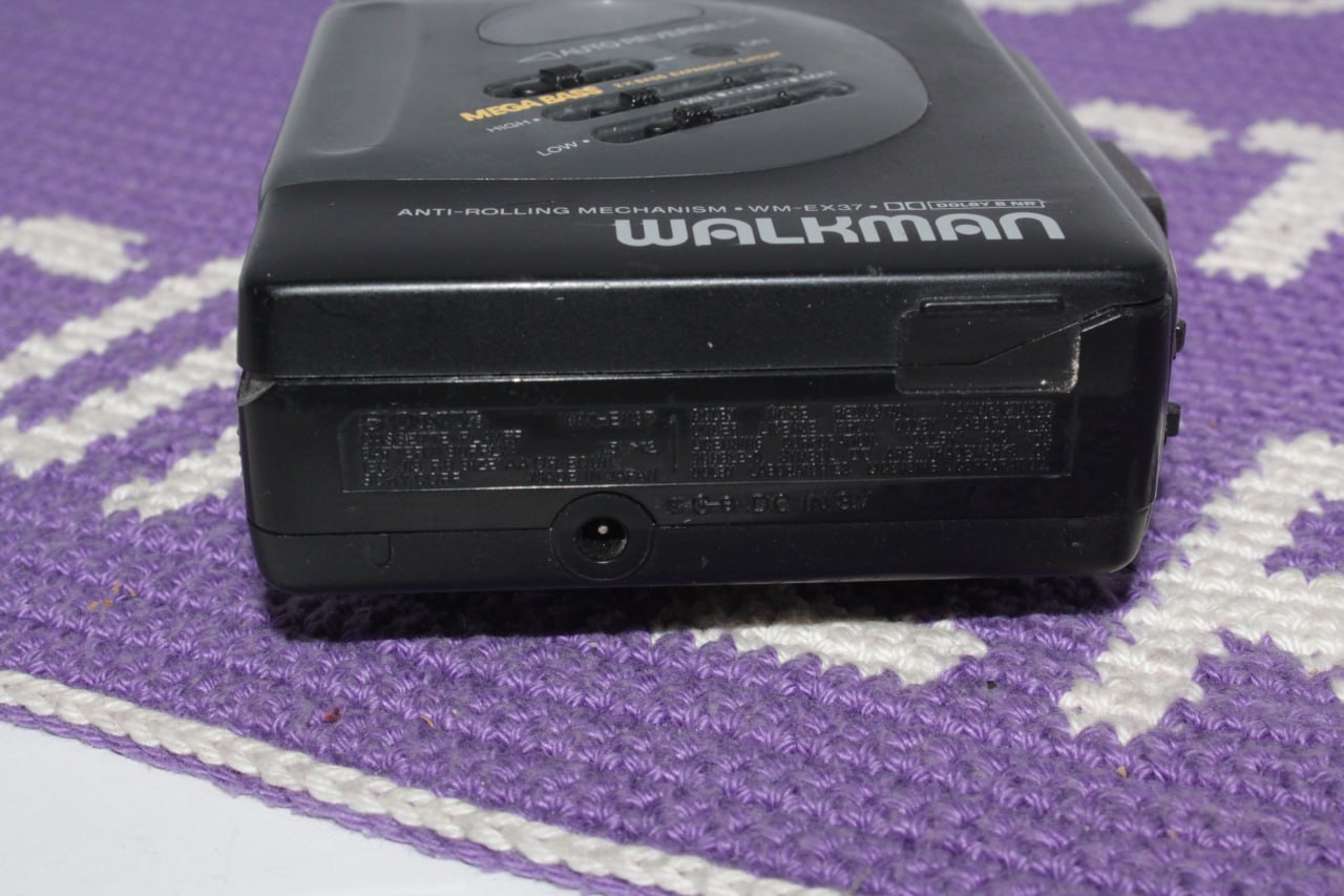 Sony Walkman EX-37 photo 2