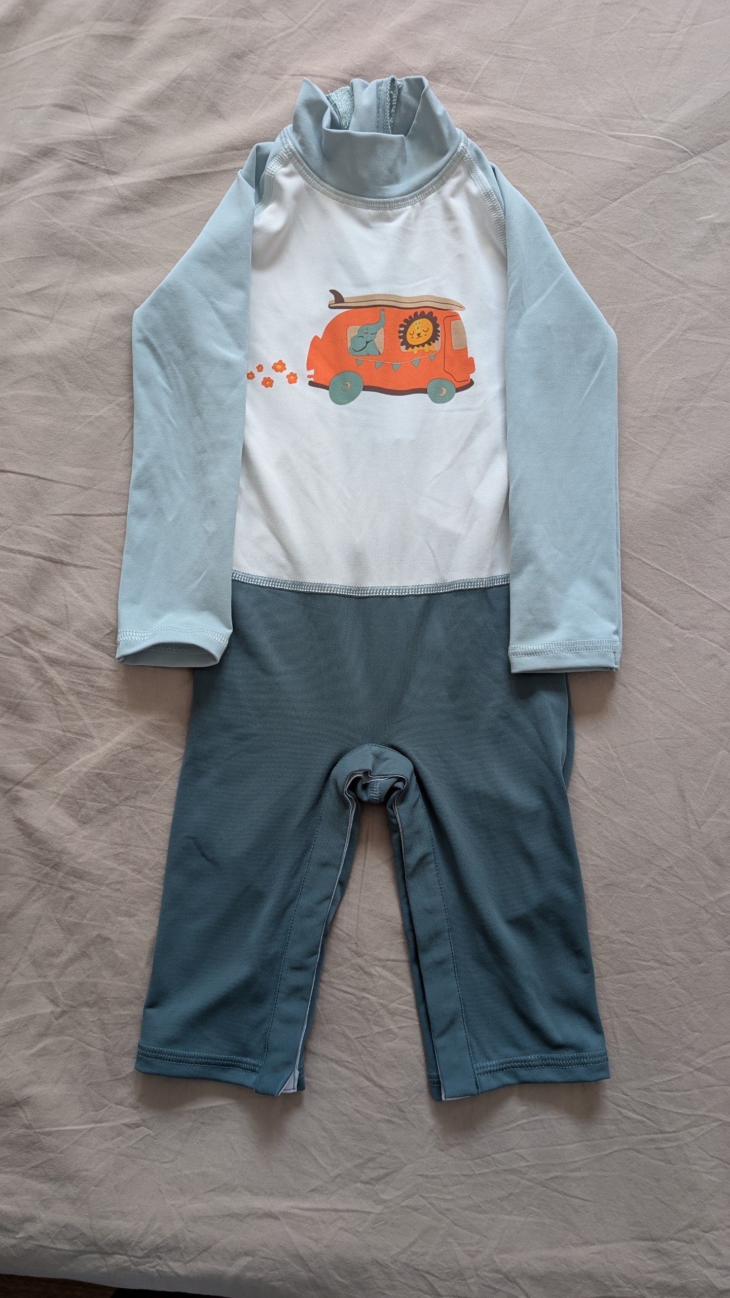 Swimming suit