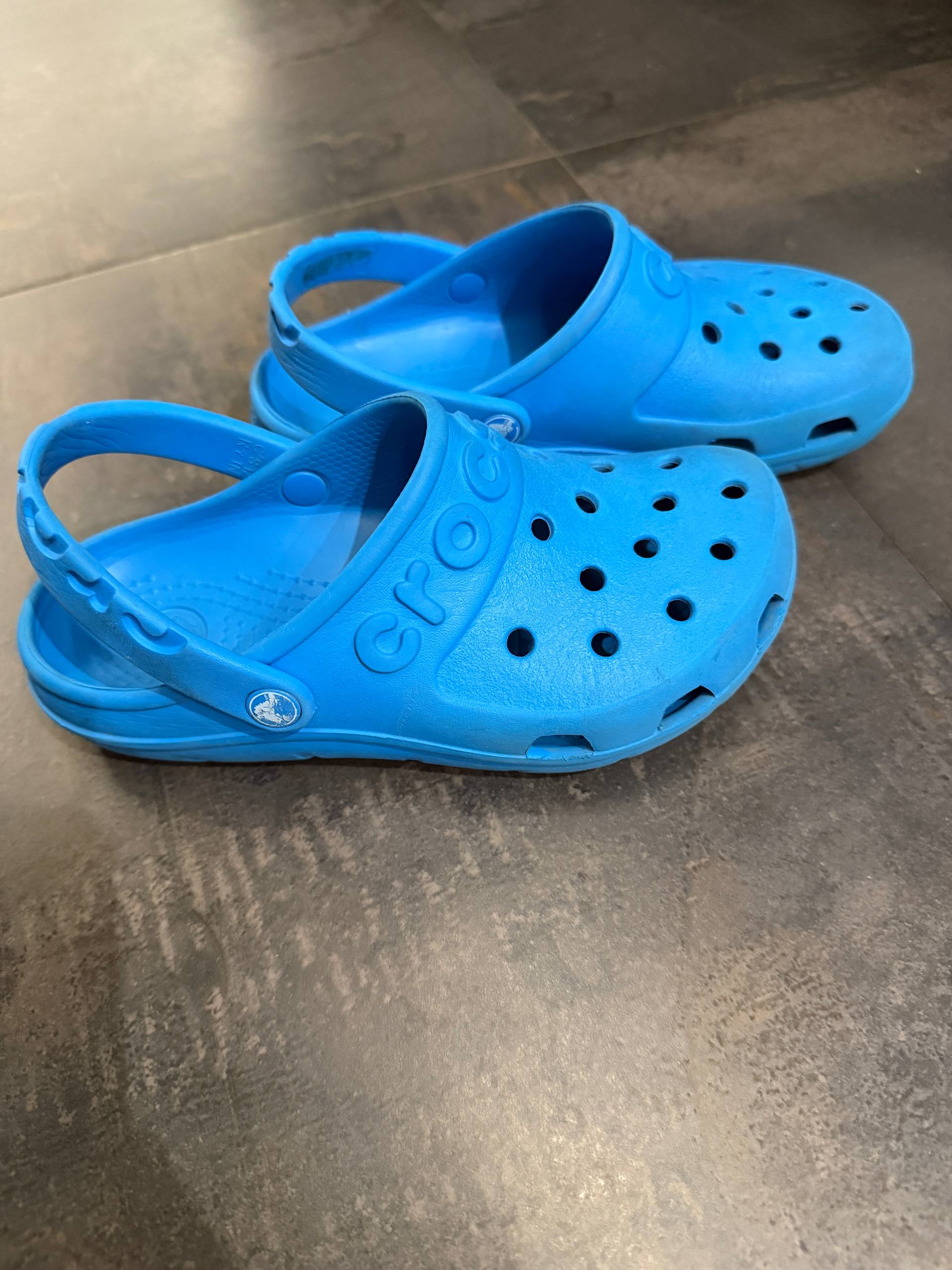 Crocs photo 2