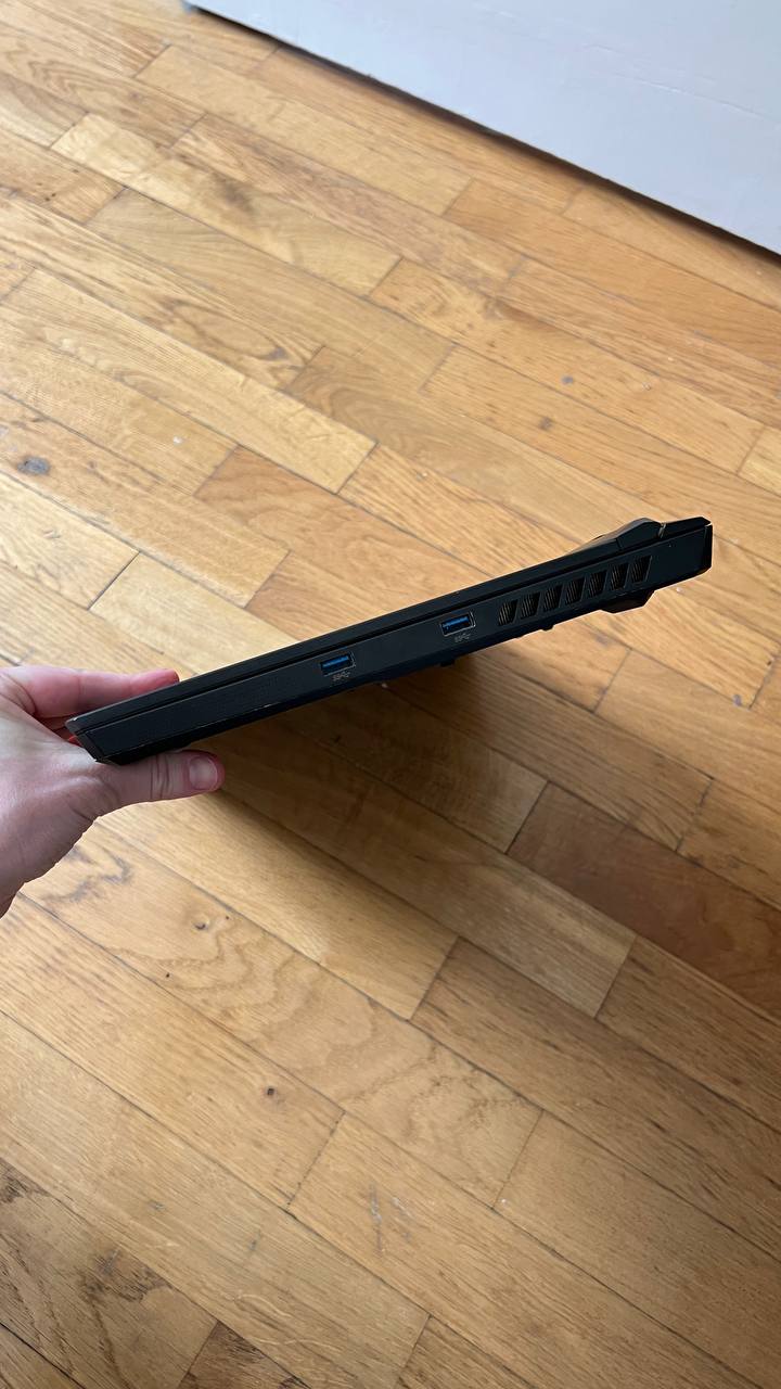 MSI Vector GP66 12UGS photo 8