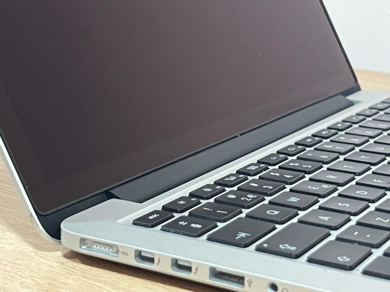 Apple MacBook Pro photo 5