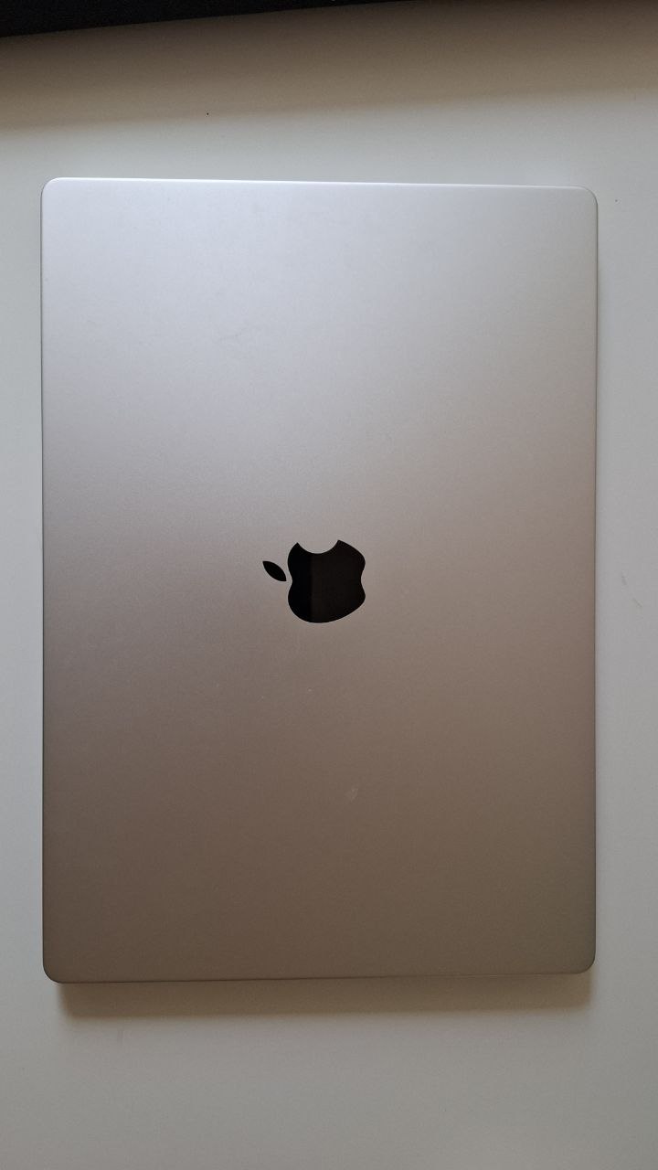 MacBook M1 PRO
