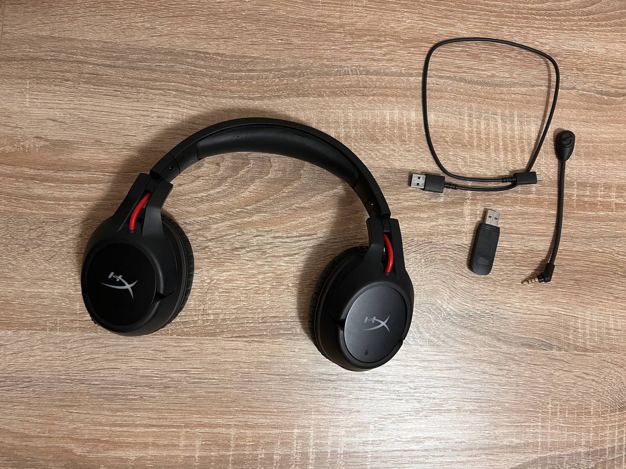 Наушники HyperX Cloud Flight Wireless