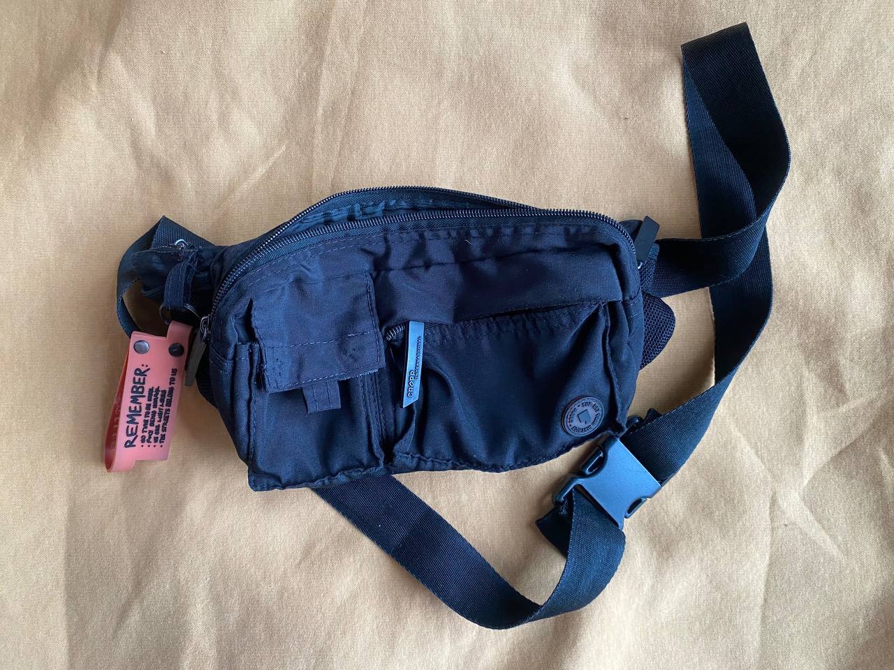 Crossbody cropp