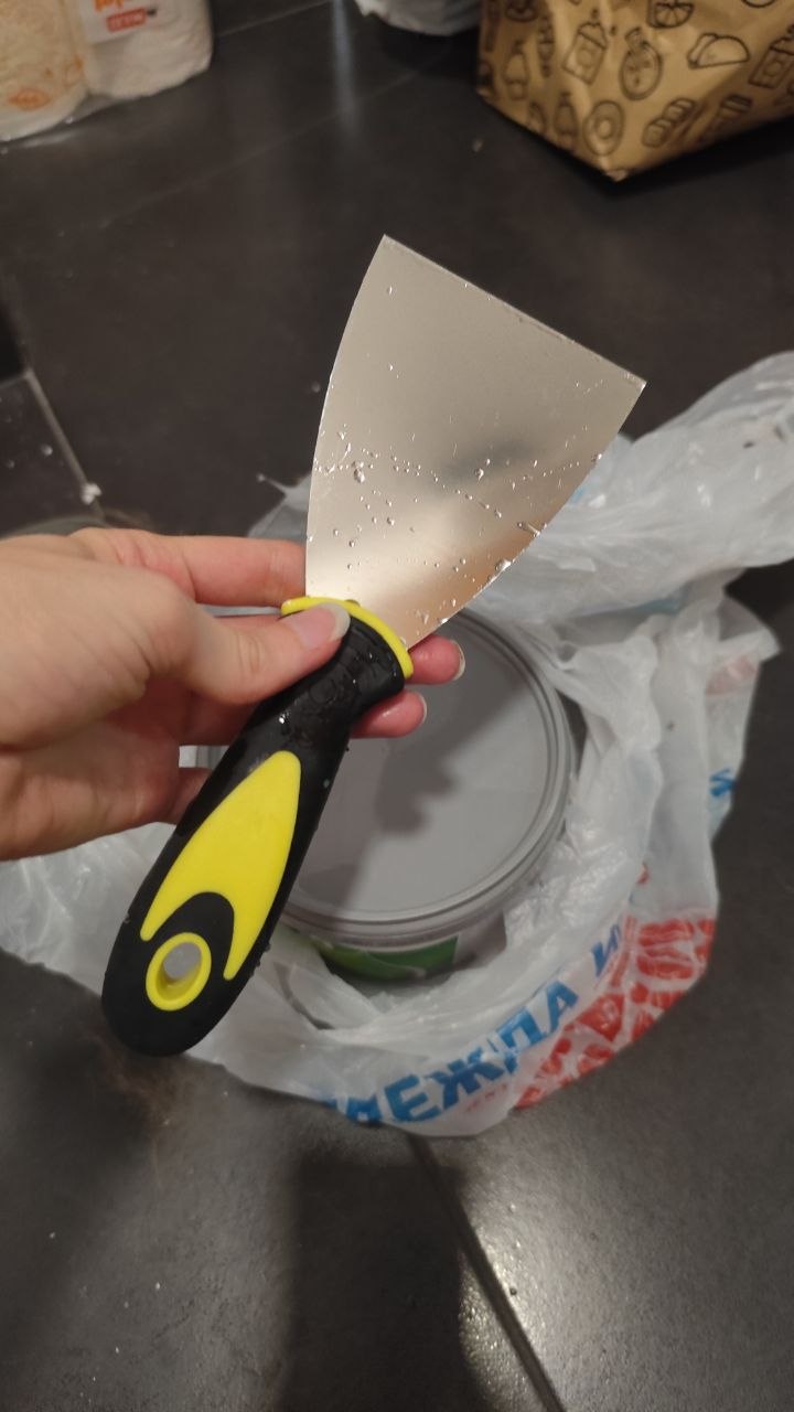Scraper and plaster