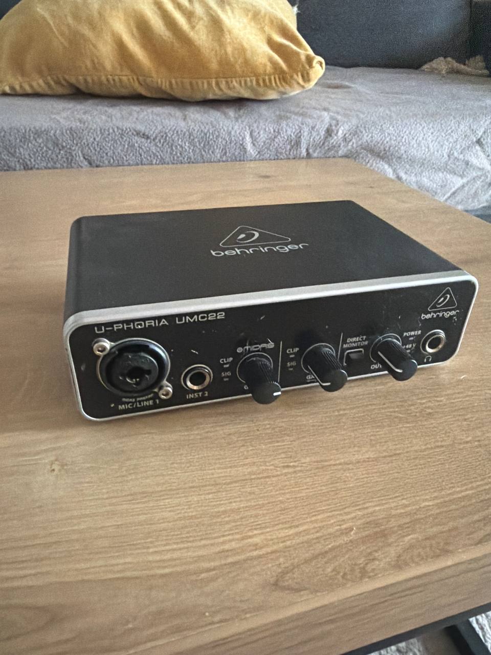 Behringer U-Phoria UMC22