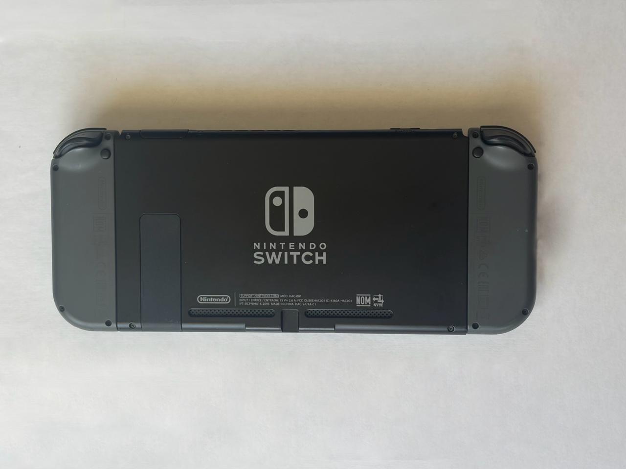 Nintendo Switch V2 photo 6