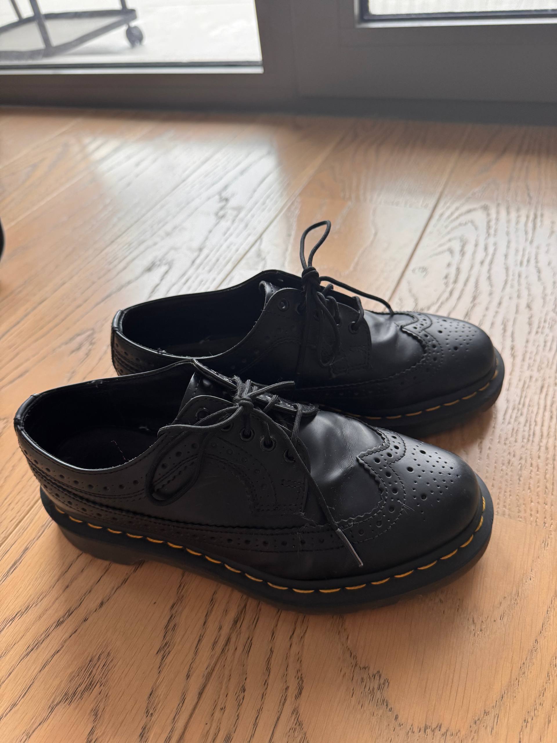 Dr. Martens 3989 Brogues photo 3