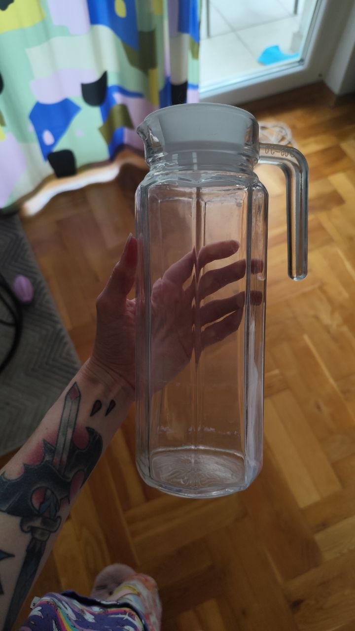 Water goblet